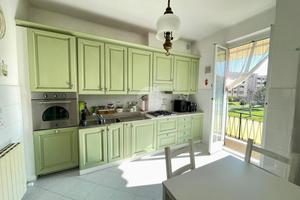 4 LOCALI A SESTRI LEVANTE