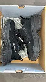 Balenciaga triple s clear sole 42 nere