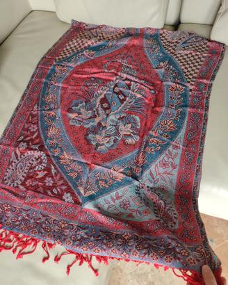 Sciarpa Rossa e Blu stile etnico 