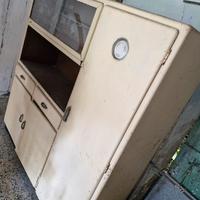 Vecchia credenza 