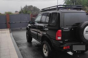 Suzuki Grand Vitara 2.5 V6