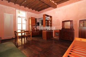 MONOLOCALE CON RISCALDAMENTO AUTONOMO