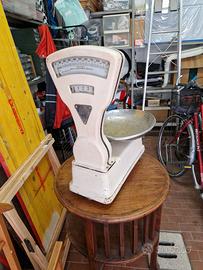 Bilancia antica e automatica Bizerba