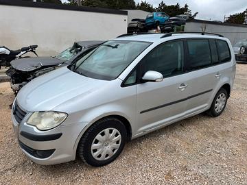 RICAMBI VW TOURAN 2.0 BENZINA BSX 80KW. ANNO 2008