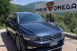 Volkswagen Passat Variant 2.0 TDI SCR 190 CV DSG E