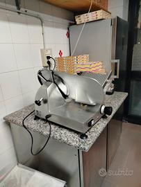 Affettatrice professionale 