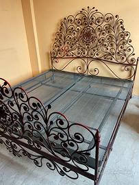 Letto in ferro battuto a mano