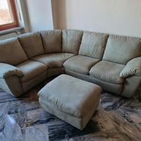 Divano angolare Natuzzi. PARI AL NUOVO 