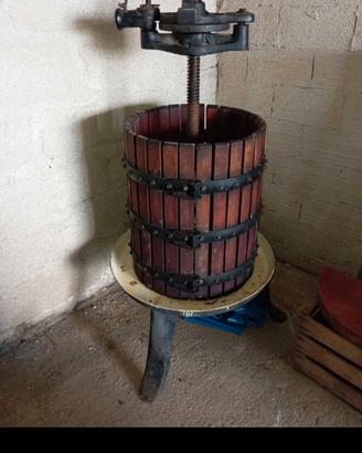 Torchio per vino 