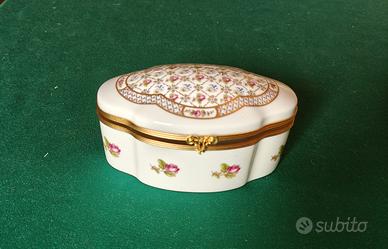 Cofanetto portagioie ovale in porcellana Limoges