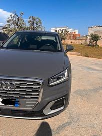 Audi Q2 Design edition automatica