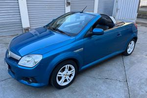 Opel Tigra TwinTop 1.4 16V Sport CABRIO