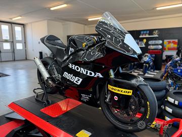 Honda CBR 600 RR MOTO 2
