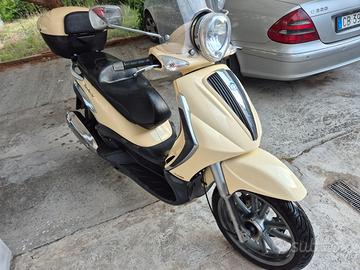 Scooter Piaggio Beverly 250 2008 km 49.650