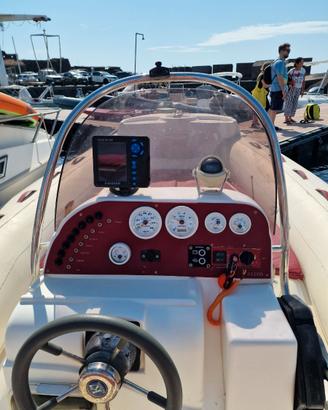 Gommone kleos 660