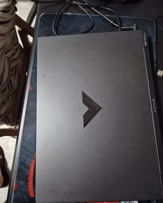 hp victus laptop gaming pc + mouse gaming logitech