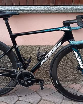 KTM Revelator alto sram elettronico. 