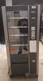 Distributore automatico, frigo