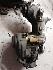 blocco motore vespa lx 50cc 4tempi 4v 2010 a 300e