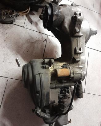 blocco motore vespa lx 50cc 4tempi 4v 2010 a 300e
