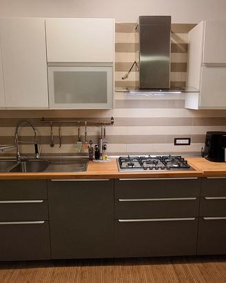 cucina IKEA usata per quattro anni