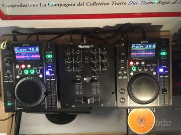 Consolle DJ Mixer Numark  e 2 lettori multimediali