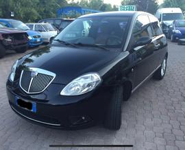 Lancia ypsilon 1.3 multijet 75 cv modello PLATINO