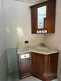 Mobile bagno angolare 