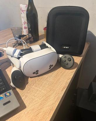 visore 370° Meta Quest 3S 128 GB con custodia