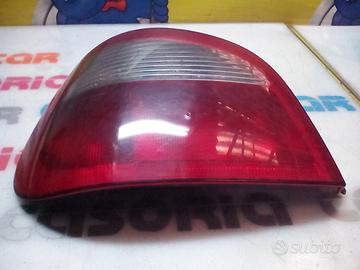 Ricambio fanale post. sinistro RENAULT MEGANE 1a S