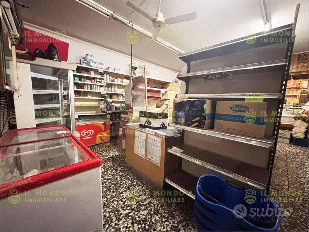 Palazzo / Stabile di 300 m² con 5 locali a Cabiate - Vista 5