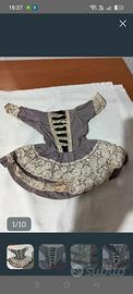 Vestito per bambola in pizzo e pura seta