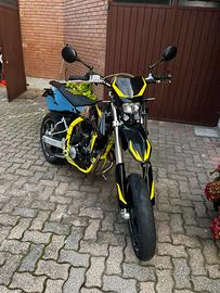 moto swm sm 125