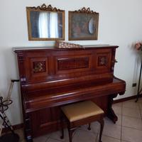 Pianoforte verticale antico