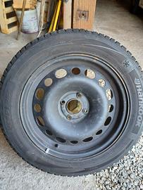 Hankook 205 55 r16 91h con cerchi in ferro