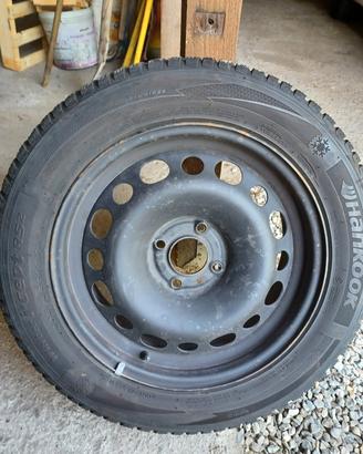 Hankook 205 55 r16 91h con cerchi in ferro