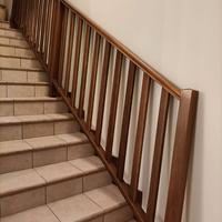 Parapetto in legno scala interna