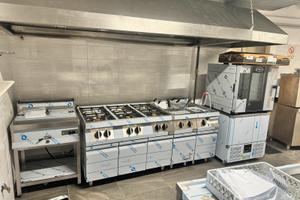 Vendersi ristorante pizzeria bar