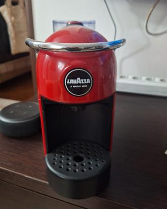 macchinetta caffè con capsule 