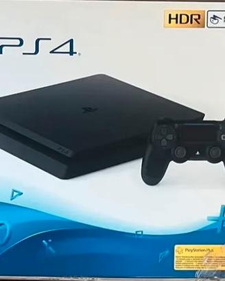 PLAYSTATION 4