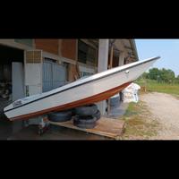 Scafo barca Acquaviva