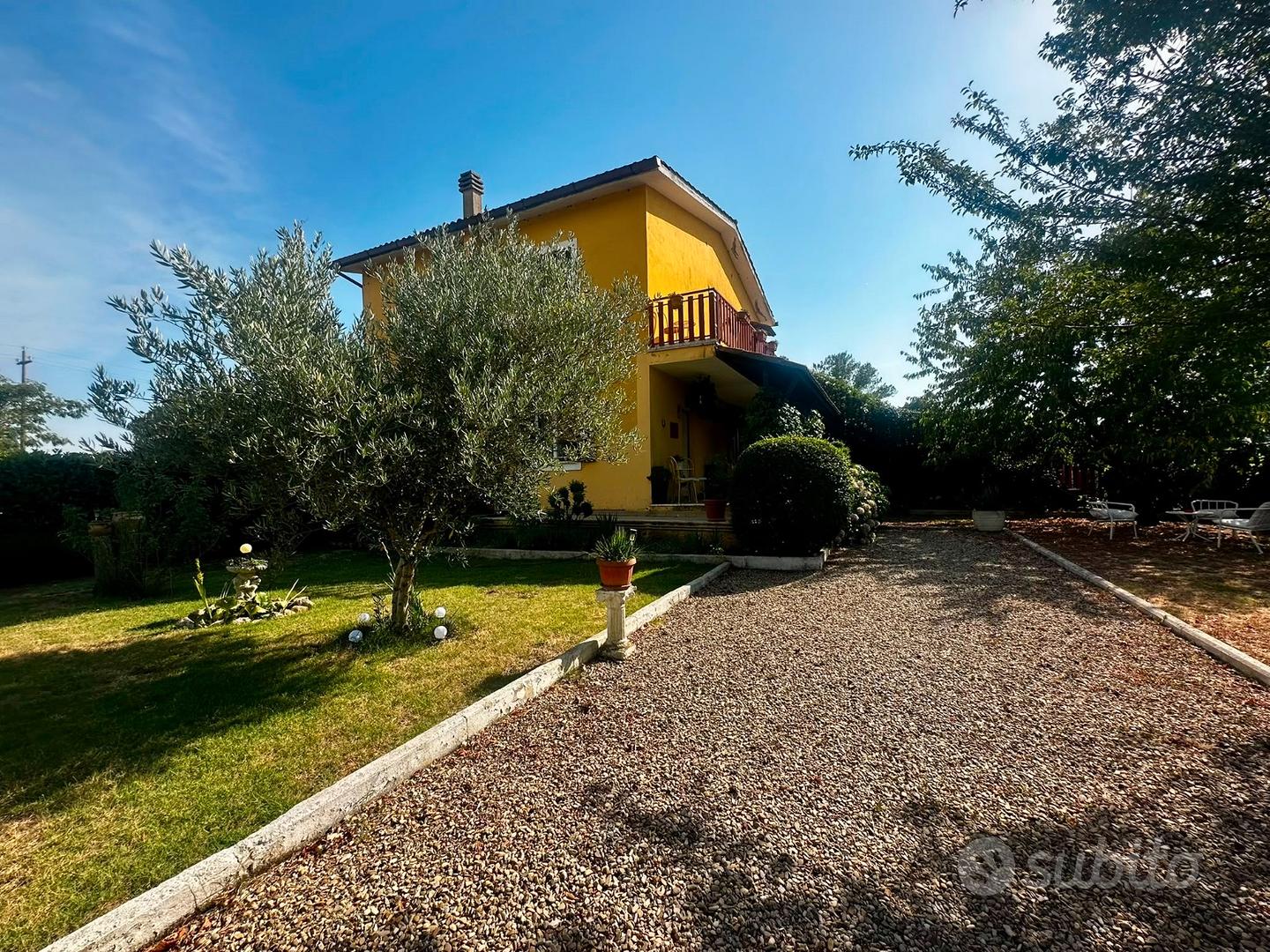 Casale Indipendente con 3 Unità Abitative - Vista 3