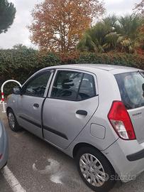 auto iHunday i10  -  75..000km  - anno 2009