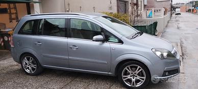 OPEL Zafira - 2005