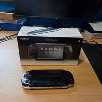 PSP 2004 con Scatola Originale e Caricatore Tested