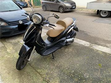 Piaggio BEVERLY 500