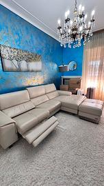 Divano angolare in pelle con relax elettrico