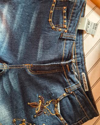 jeans ricamati