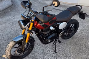 Triumph Scrambler 400X Carnival Red