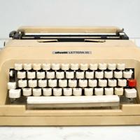 Olivetti Lettera 35 macchina da scrivere